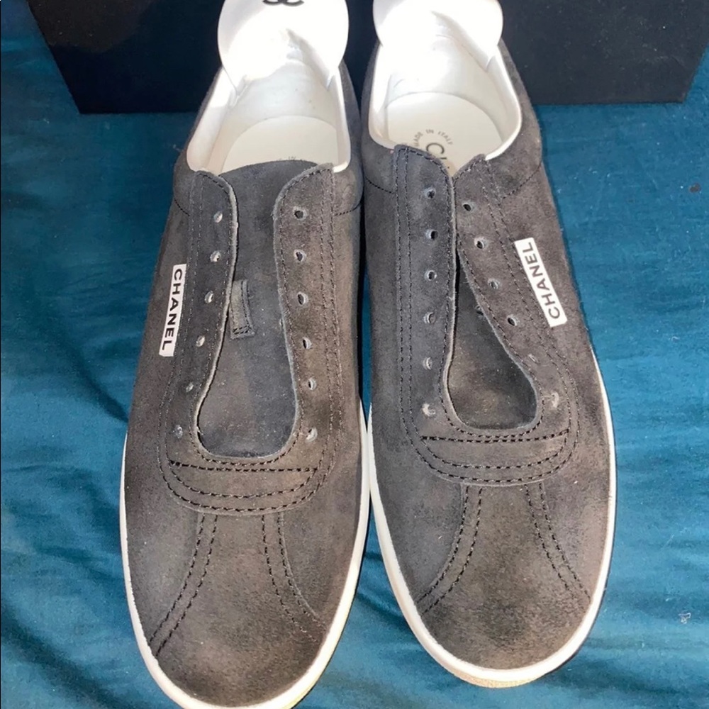 AUTHENTIC Chanel Suede Calfskin Weekend Sneaker - Picture 2 of 11